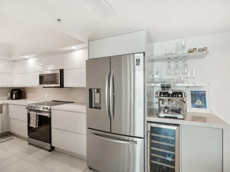 St Louis Condo #2204 image #8