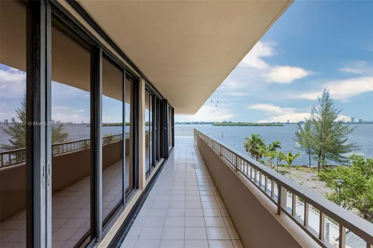 Jockey Club III #357 image #12