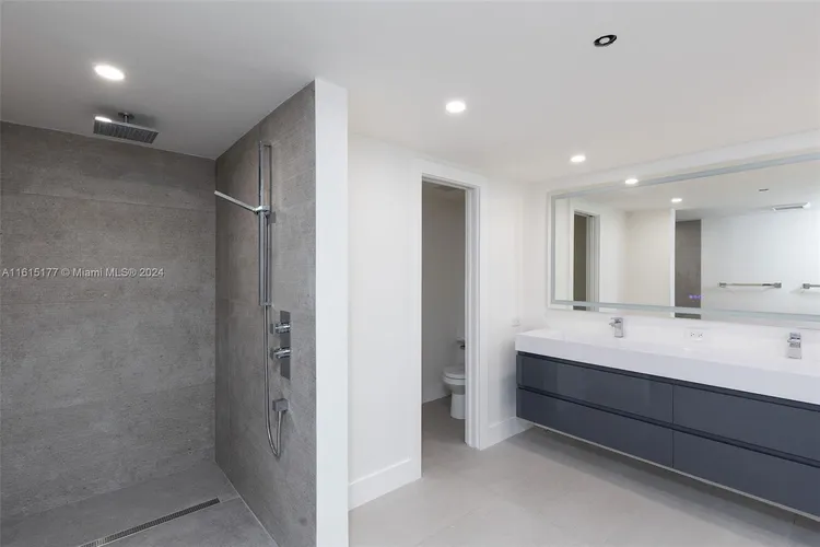 Jockey Club III #357 image #19