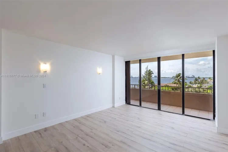 Jockey Club III #357 image #20