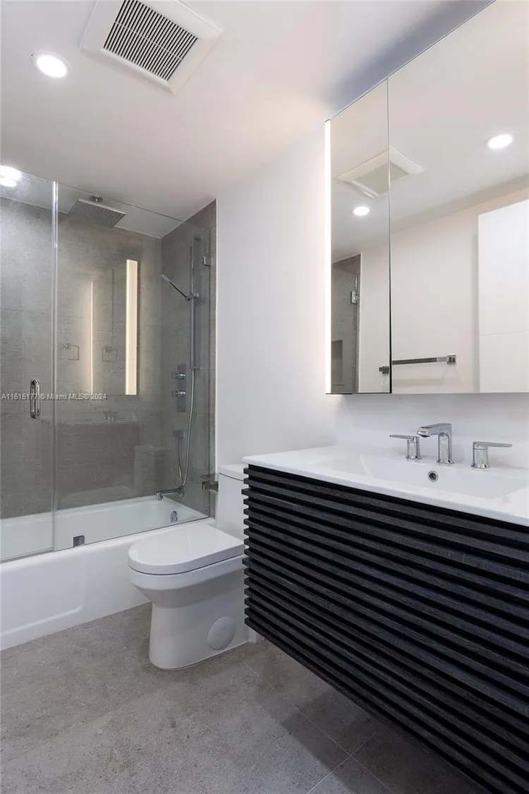 Jockey Club III #357 image #22