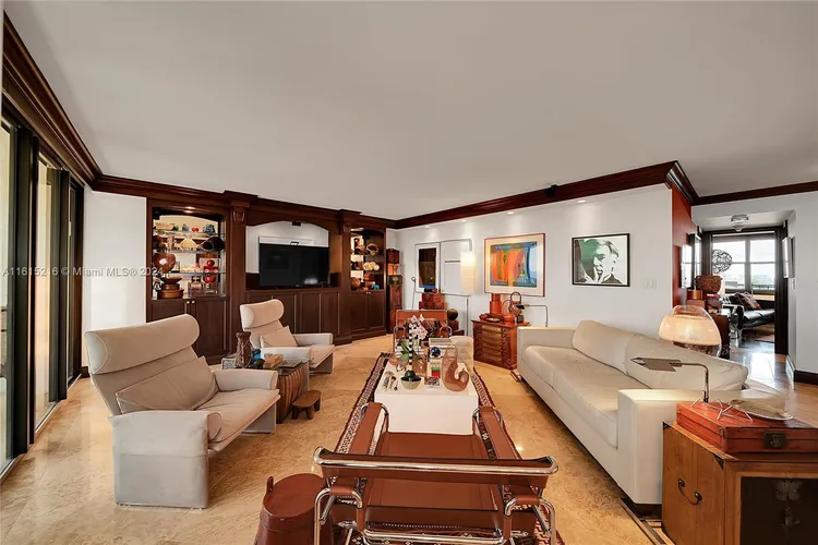 The Corinthian #17B image #13