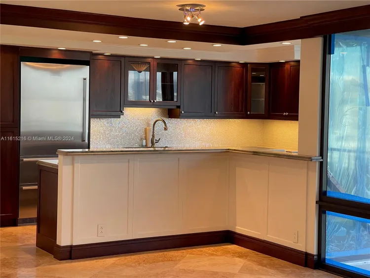 The Corinthian #17B image #17