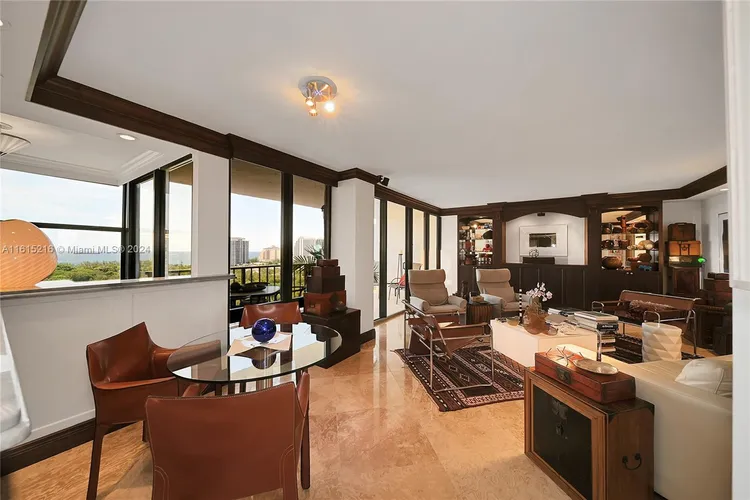 The Corinthian #17B image #24