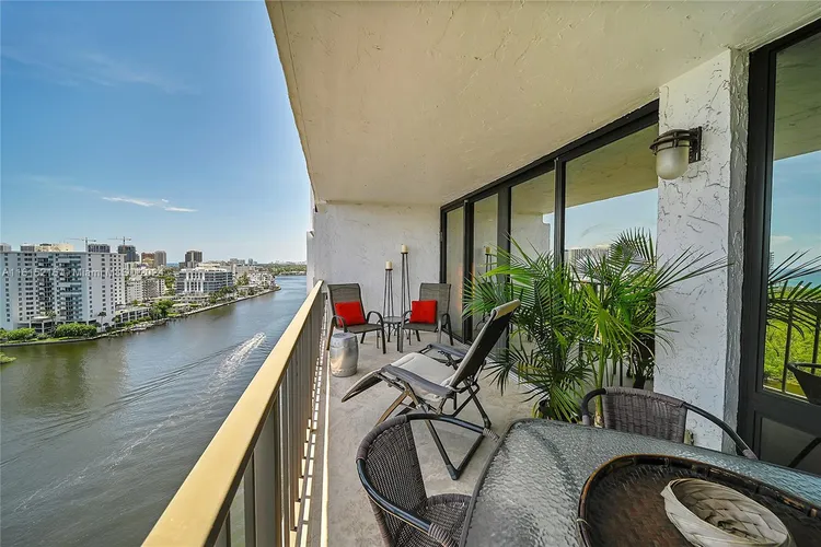 The Corinthian #17B image #50