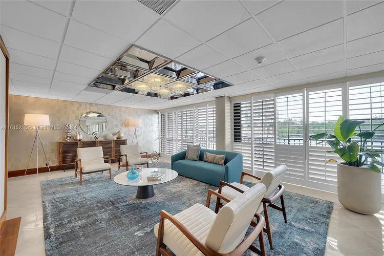 The Corinthian #17B image #54