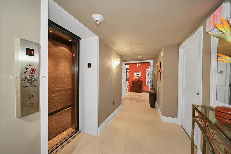 The Corinthian #17B image #7