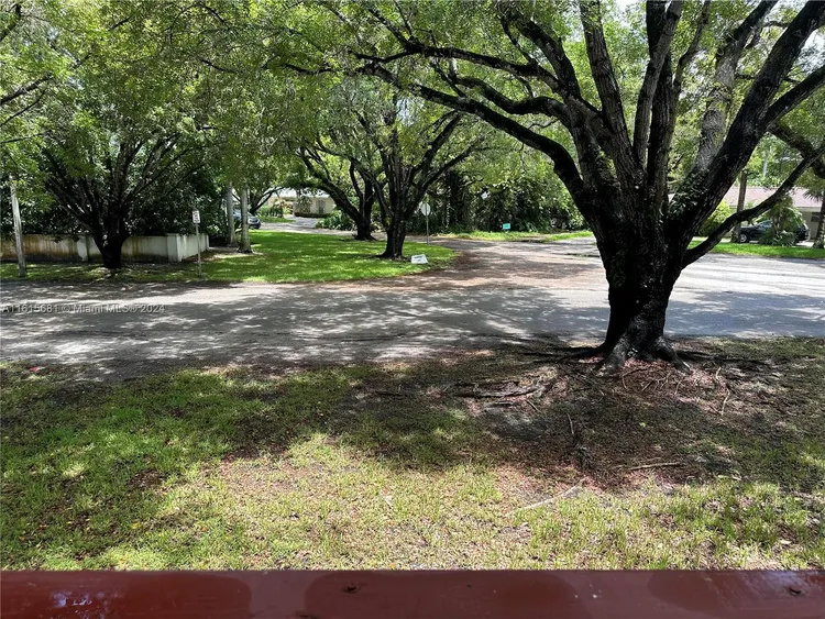 Villa Capri #212 image #11