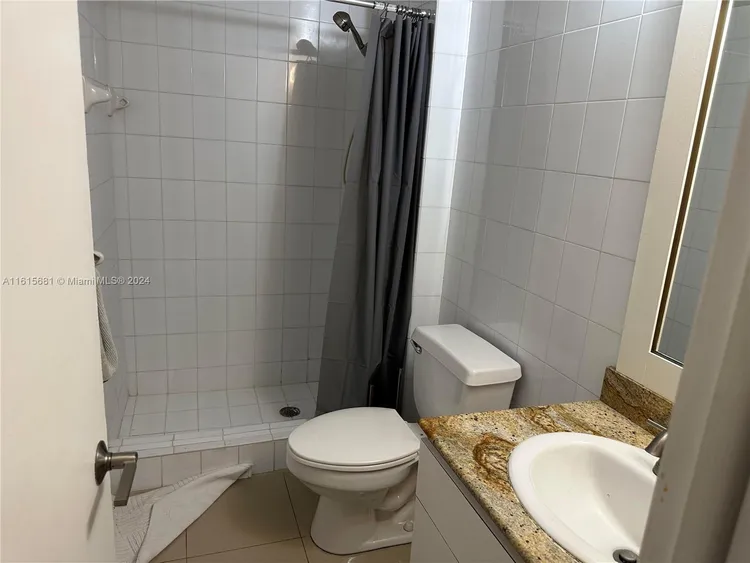 Villa Capri #212 image #6