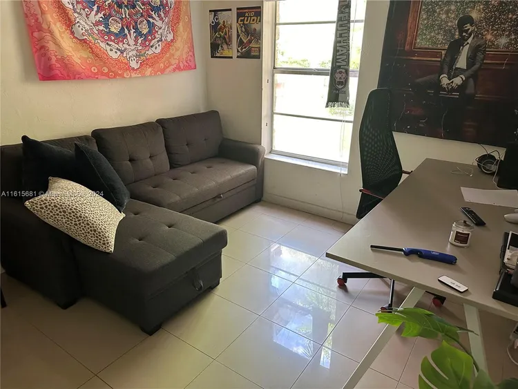 Villa Capri #212 image #8