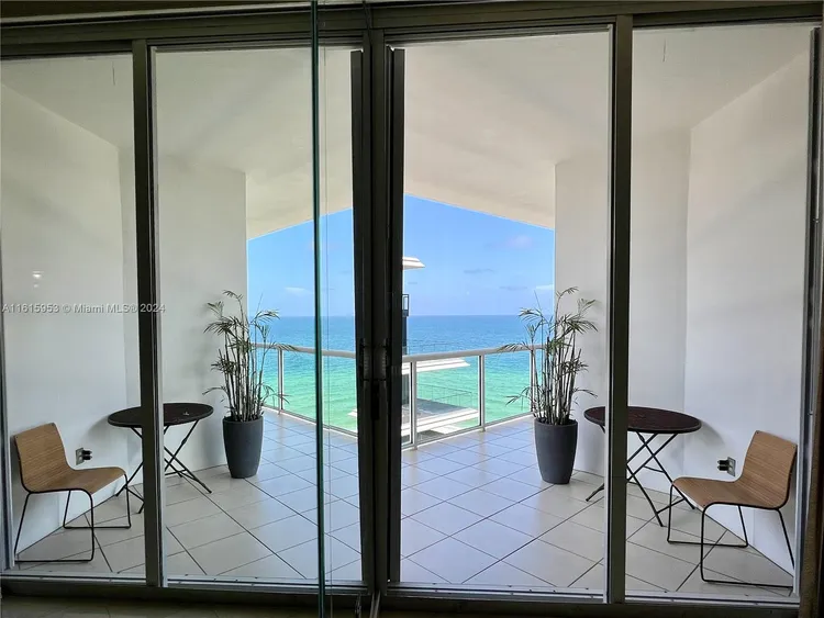 Mirage #12C image #13