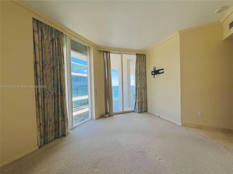 Mirage #12C image #20