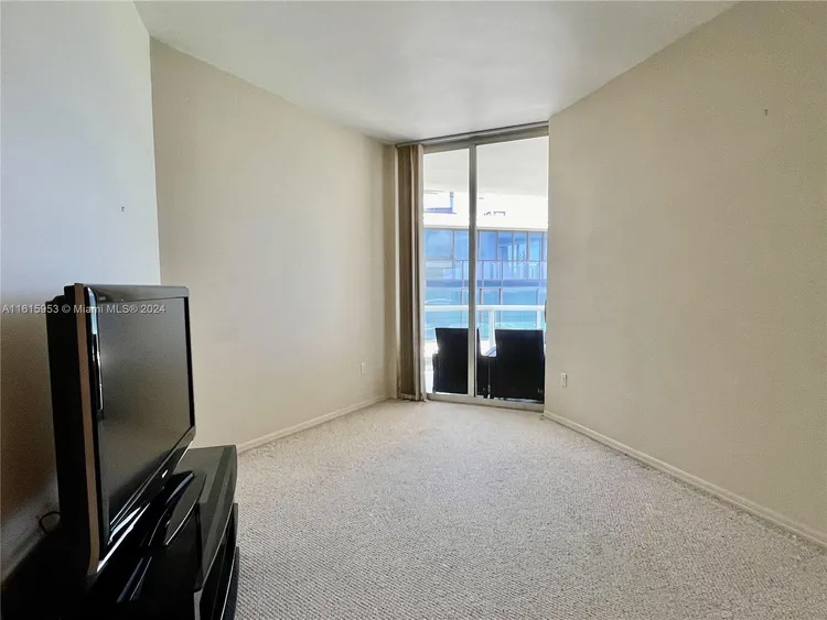 Mirage #12C image #27