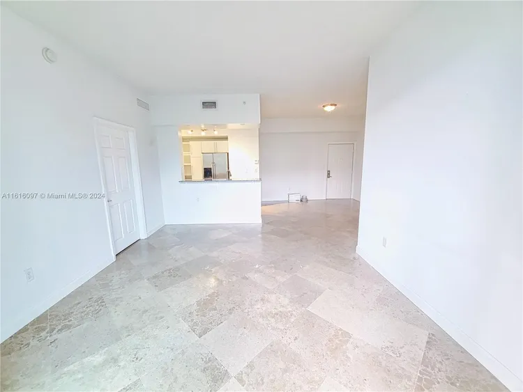 1800 Biscayne Plaza #203 image #21