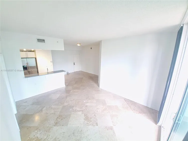 1800 Biscayne Plaza #203 image #22