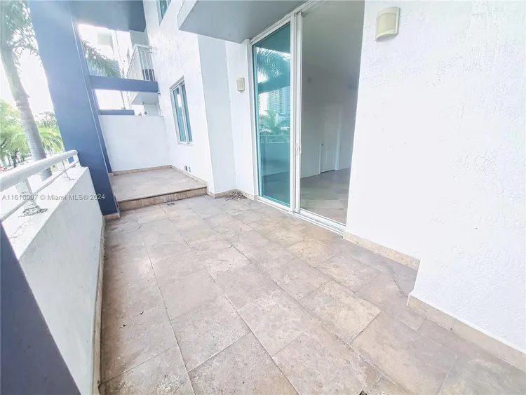 1800 Biscayne Plaza #203 image #43