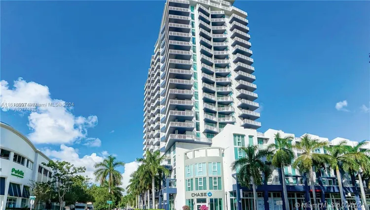 1800 Biscayne Plaza #203 image #9