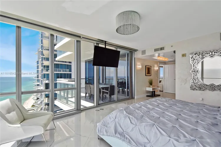 Jade Ocean #4201 image #18