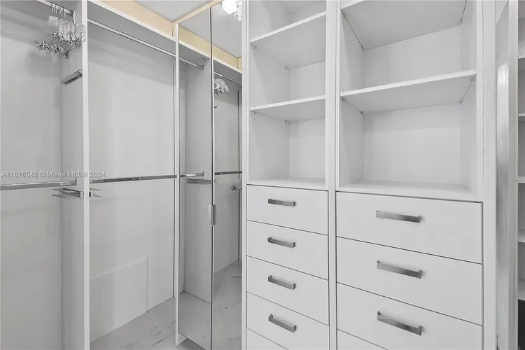 Jade Ocean #4201 image #20