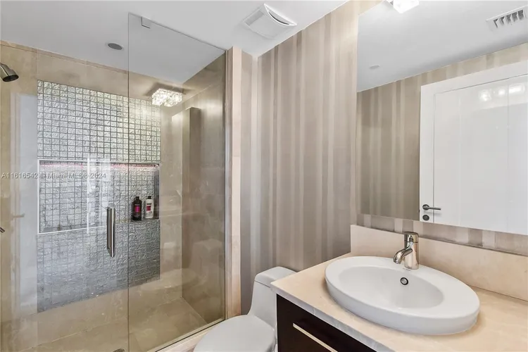 Jade Ocean #4201 image #31