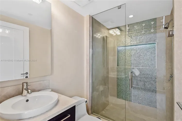 Jade Ocean #4201 image #33