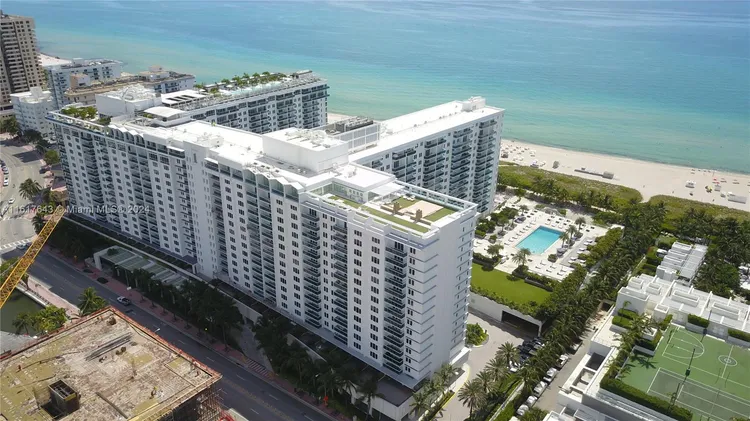 Roney Palace #929 image #26