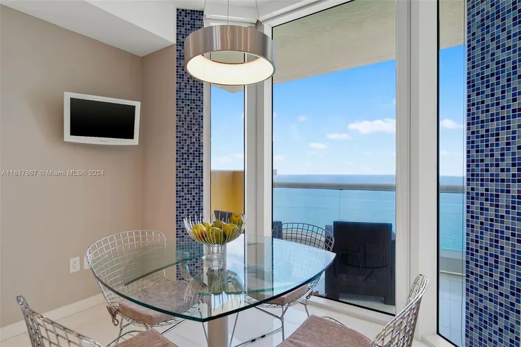 Acqualina #4205 image #14