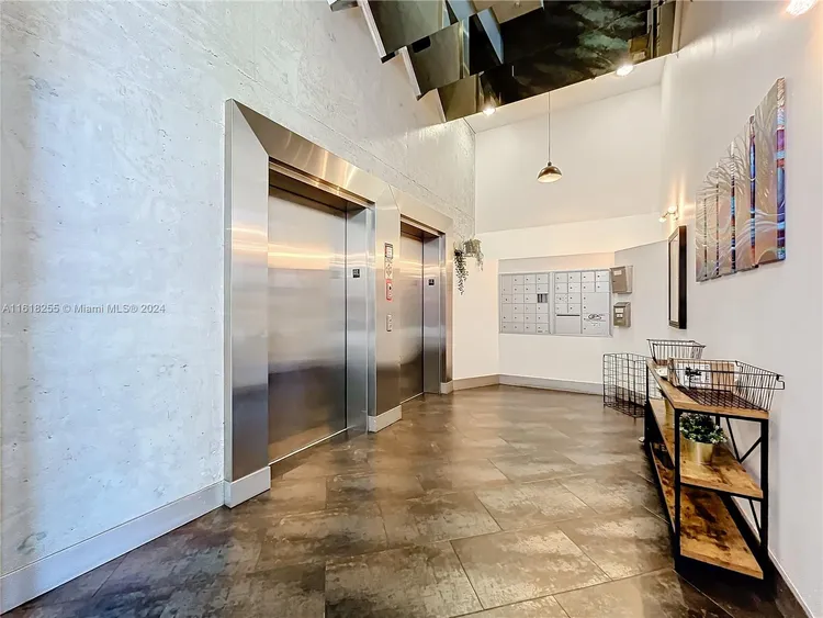 Cocostyle Lofts #408 image #12