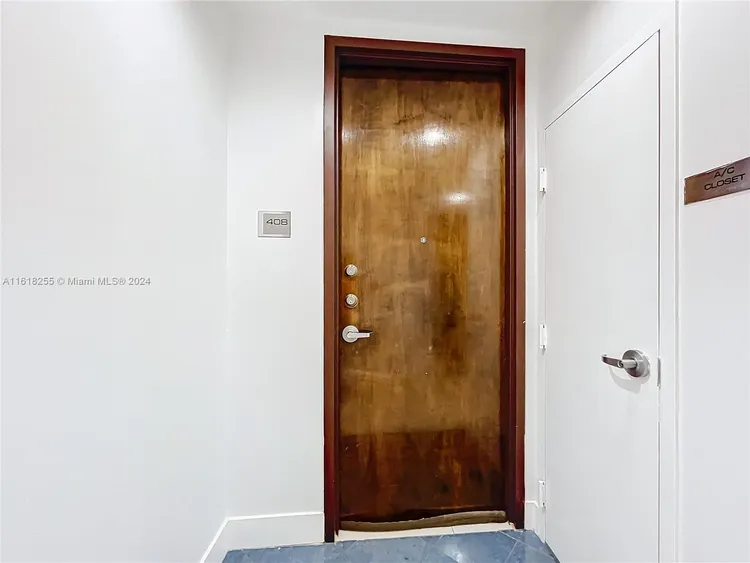 Cocostyle Lofts #408 image #14