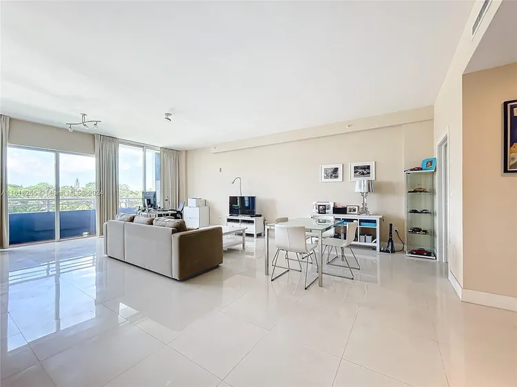 Cocostyle Lofts #408 image #15