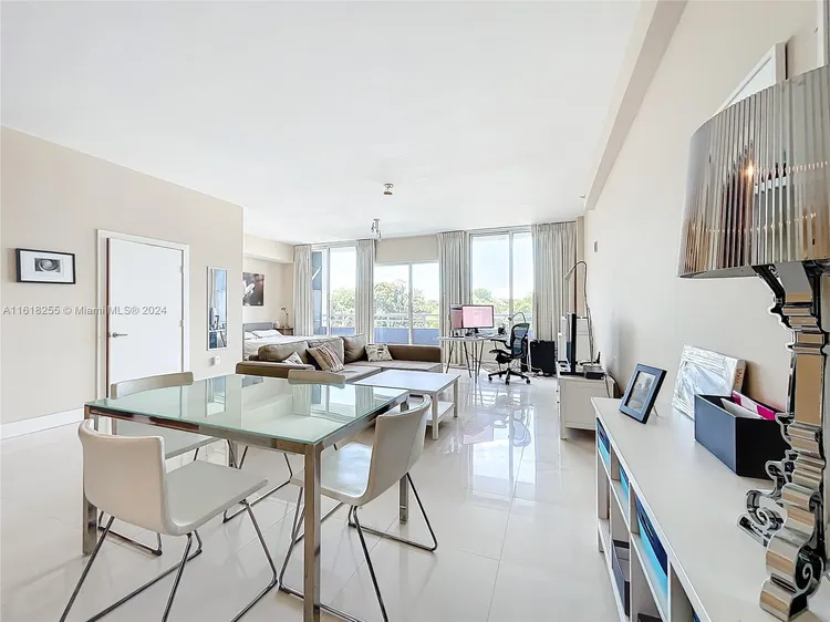 Cocostyle Lofts #408 image #17