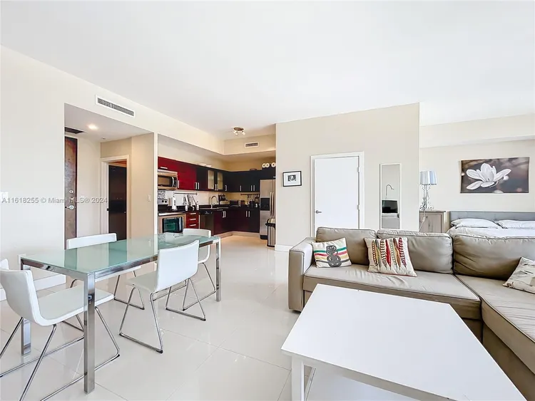 Cocostyle Lofts #408 image #18