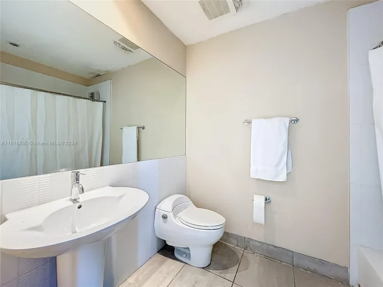 Cocostyle Lofts #408 image #27