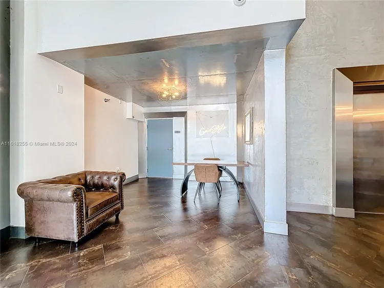 Cocostyle Lofts #408 image #9