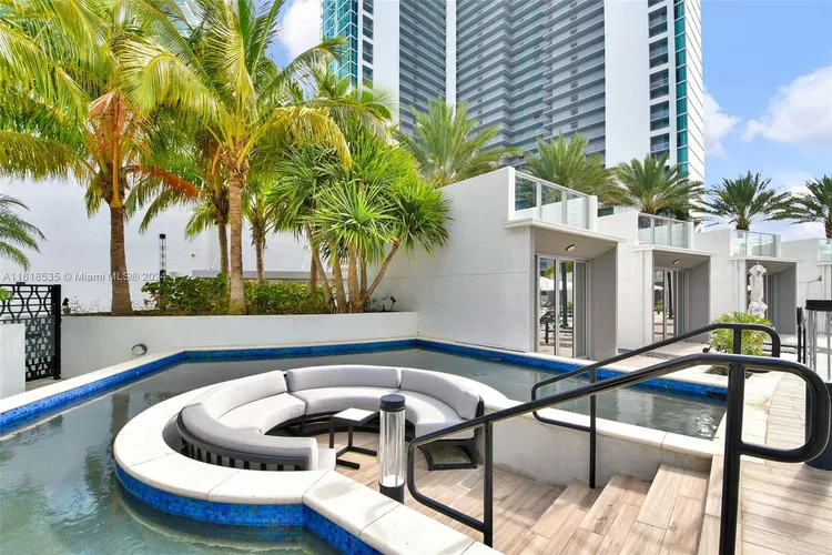 Paramount Miami Worldcenter #2112 image #29