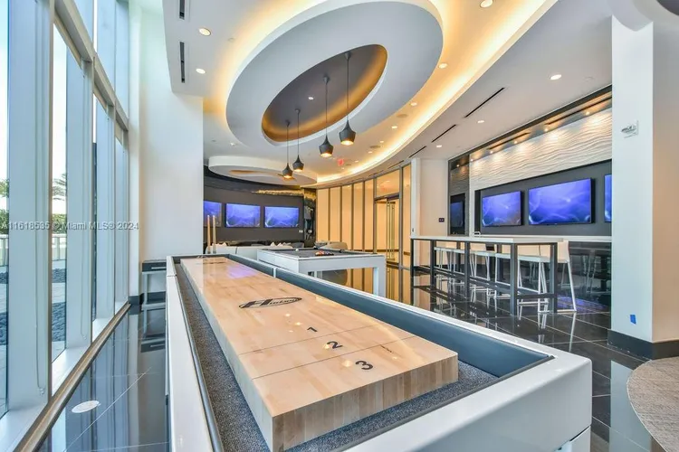 Paramount Miami Worldcenter #2112 image #36