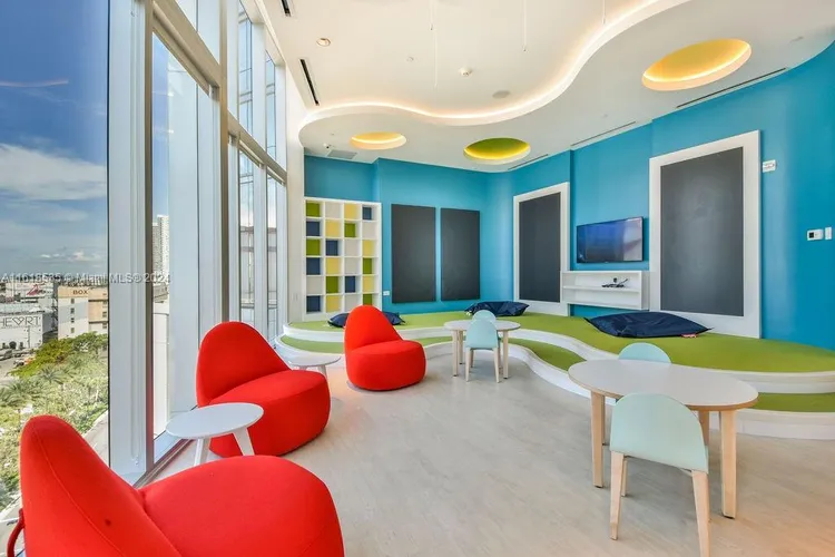 Paramount Miami Worldcenter #2112 image #39