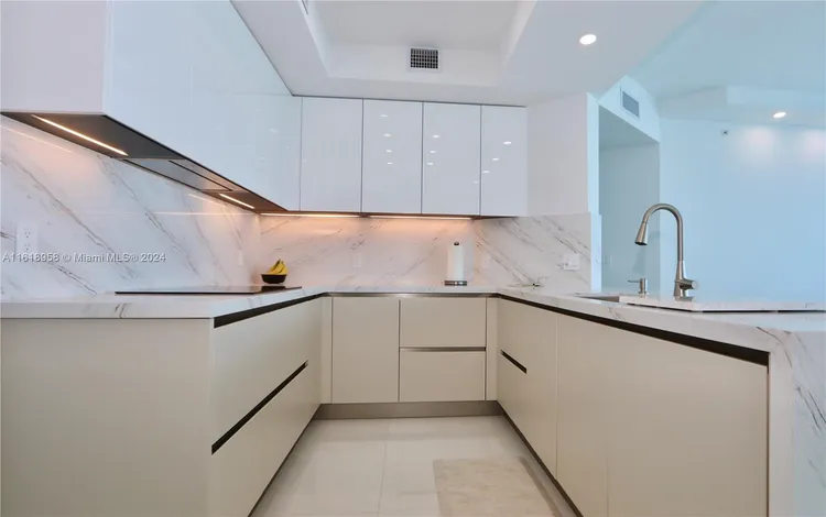 Ocean Palms Hollywood #3205 image #13