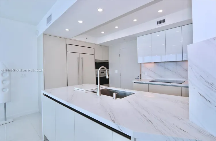 Ocean Palms Hollywood #3205 image #15