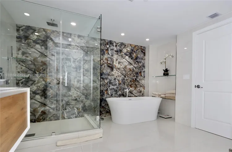 Ocean Palms Hollywood #3205 image #21