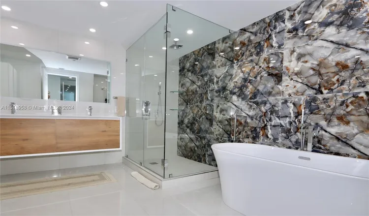 Ocean Palms Hollywood #3205 image #23