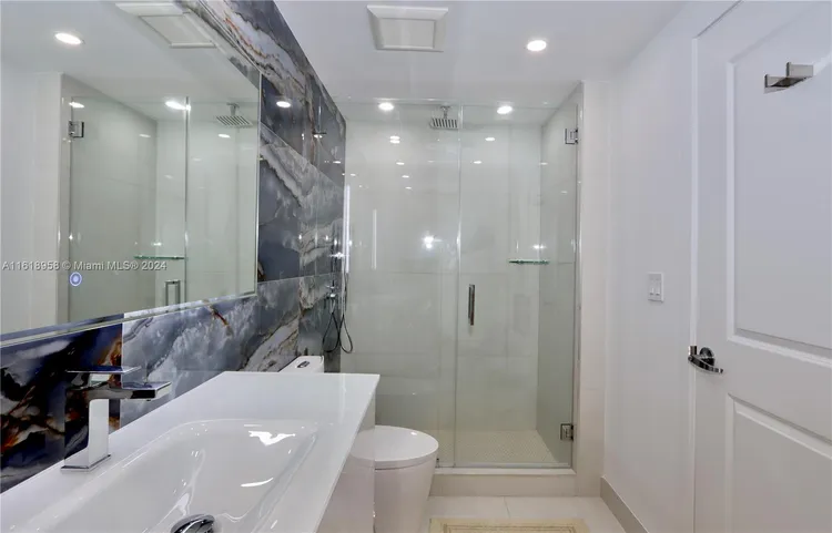 Ocean Palms Hollywood #3205 image #24