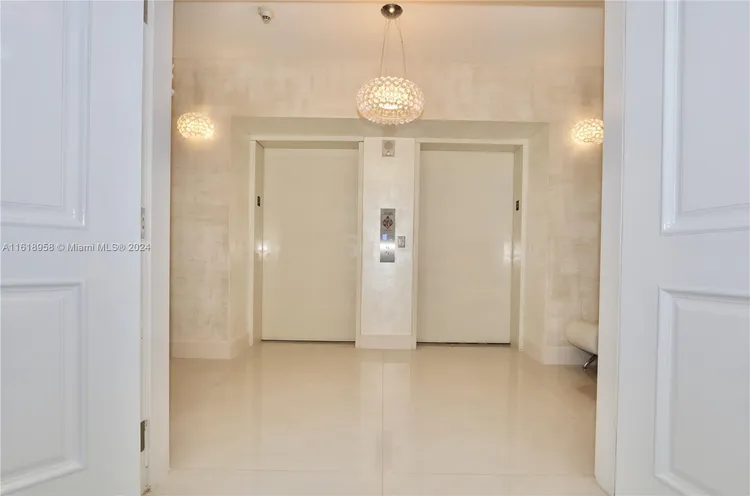 Ocean Palms Hollywood #3205 image #26