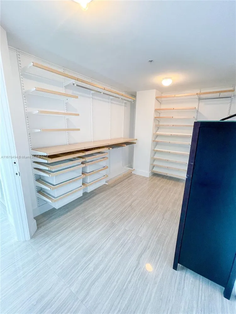 Marina Palms Yacht Club and Residences North Tower #1107 image #14