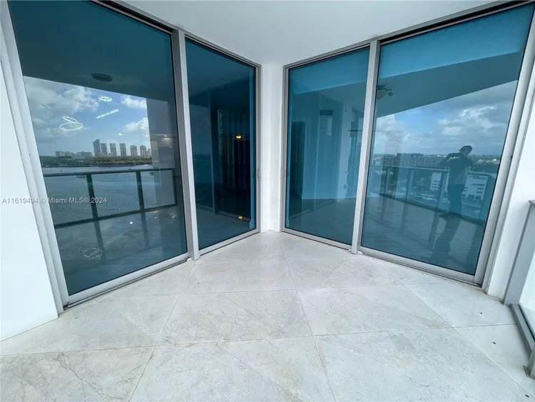 Marina Palms Yacht Club and Residences North Tower #1107 image #32