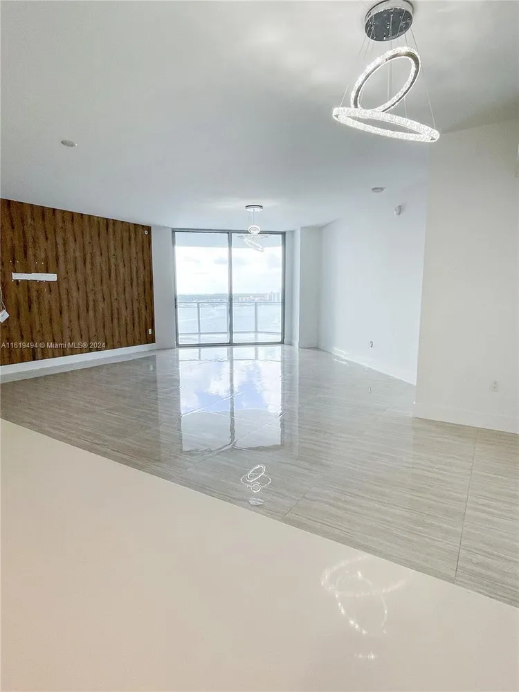 Marina Palms Yacht Club and Residences North Tower #1107 image #6