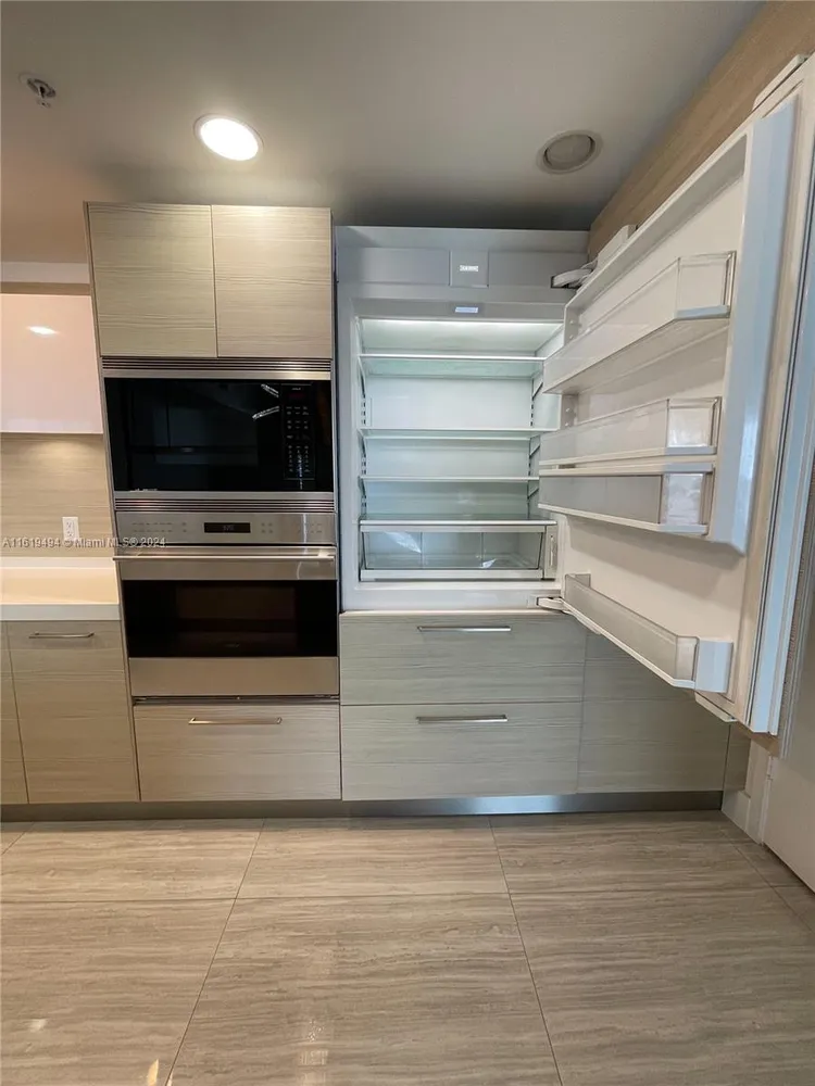 Marina Palms Yacht Club and Residences North Tower #1107 image #8