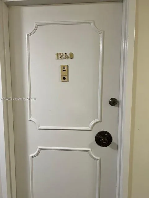 Four Ambassadors #1249 image #17