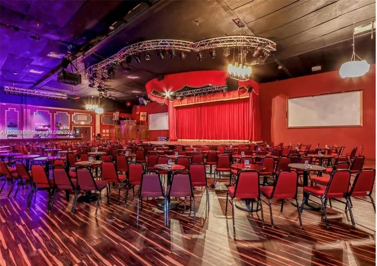 Four Ambassadors #1249 image #25