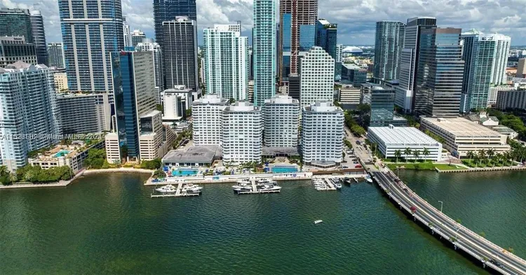 Four Ambassadors #1249 image #26